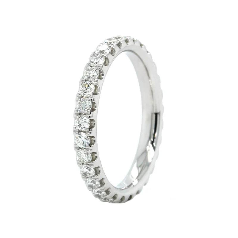 18K White Gold Shared Prong Diamond Eternity Band