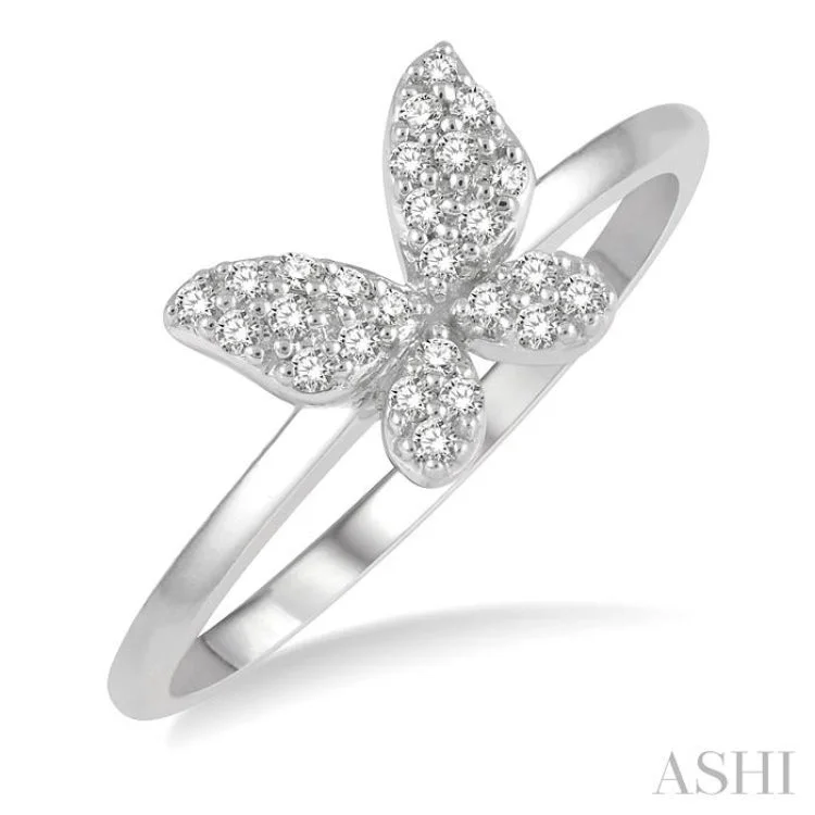 1/6 Ctw Butterfly Motif Round Cut Diamond Petite Fashion Ring in 14K White Gold