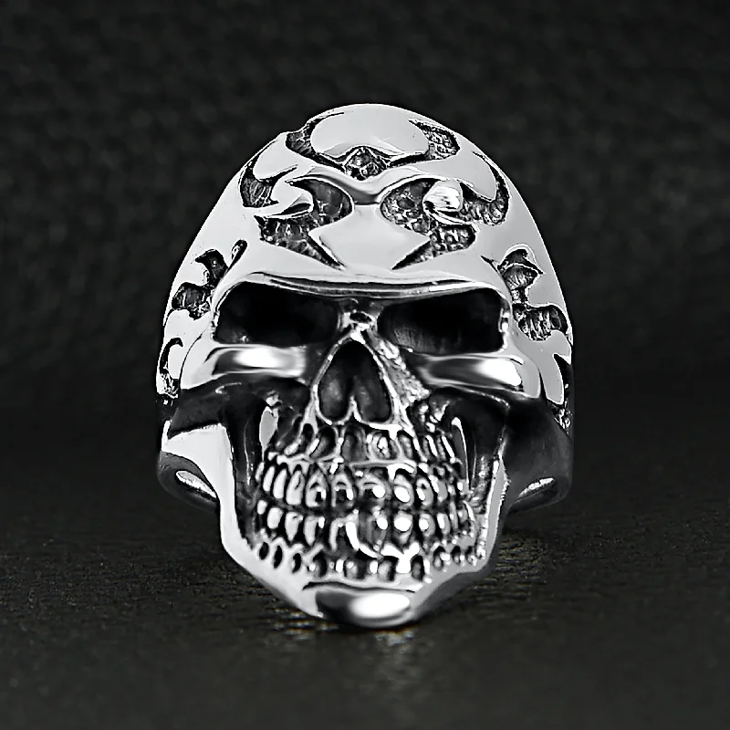 Sterling Silver Flaming Skull Ring / SSR0026