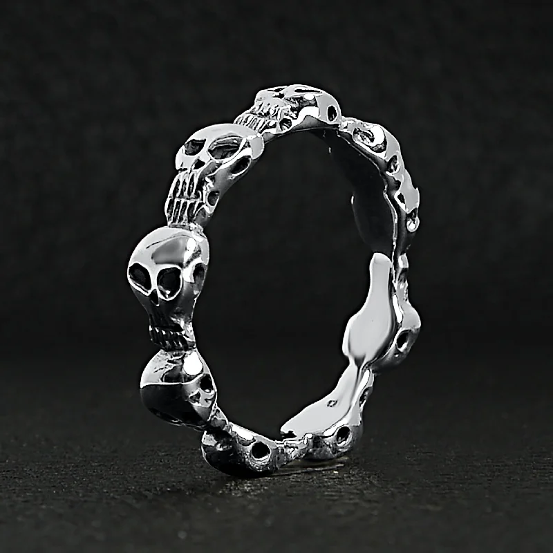 Sterling Silver Skulls Ring / SSR0004